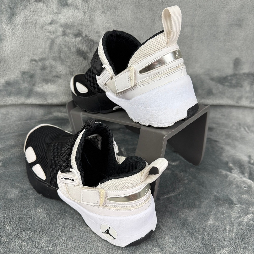 Jordan‎ Jumpman Two Trey Slide Sandals Black White Slip On Shoes - Picture 8 of 12
